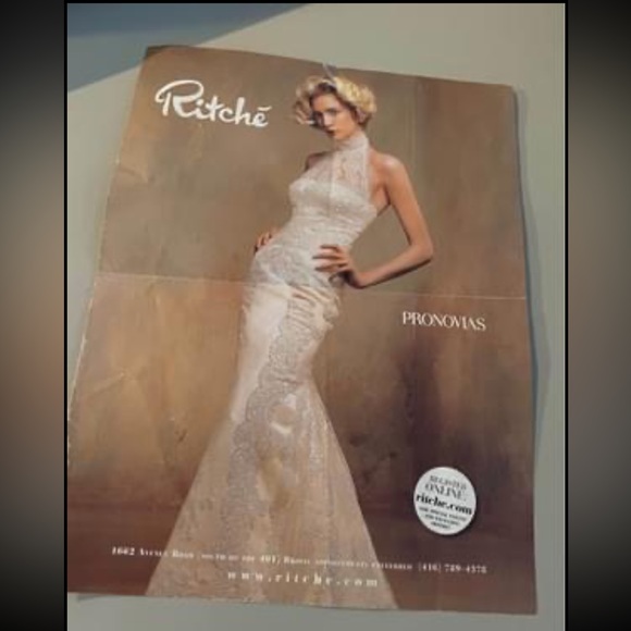 Pronovias Designer Wedding Dress - Picture 1 of 8